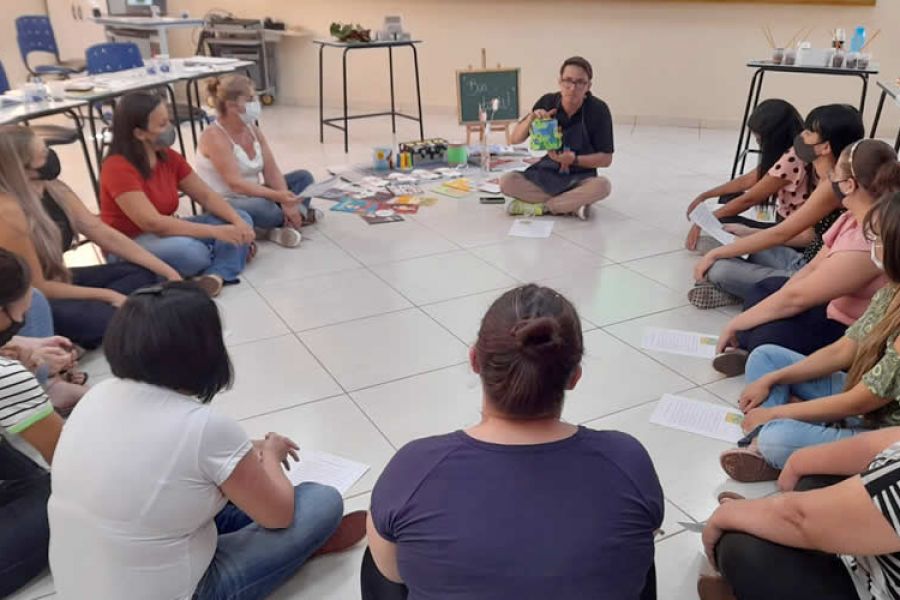 SEMEB finaliza treinamento dos professores das oficinas curriculares